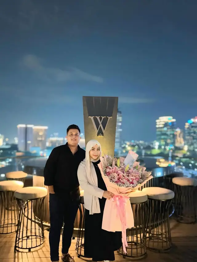 Potret Syifa Adik Ayu Ting Ting Rayakan Anniversary Pernikahan ke-3. (instagram/syifaasyifaaa)