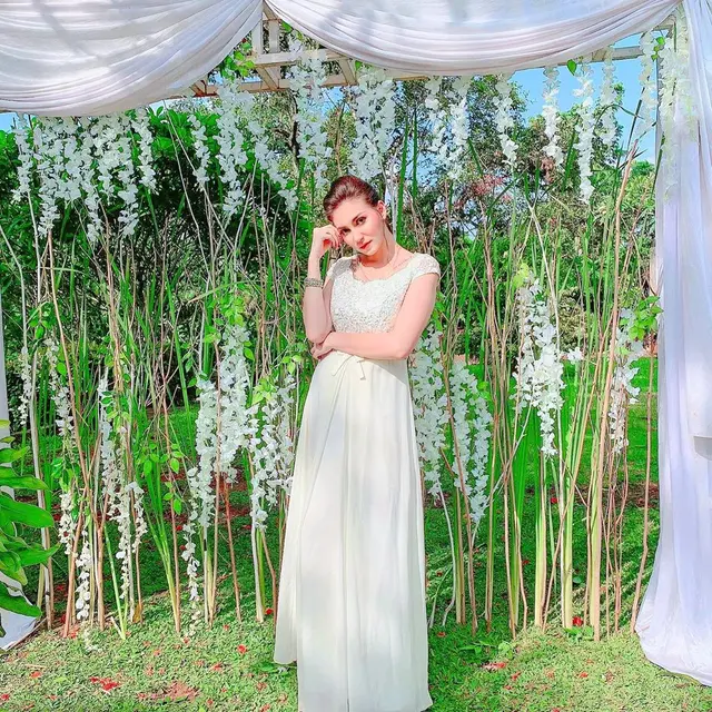 6 Potret Alessia Cestaro Pamer Baby Bump Anak Ketiga di Usia 30 Tahun