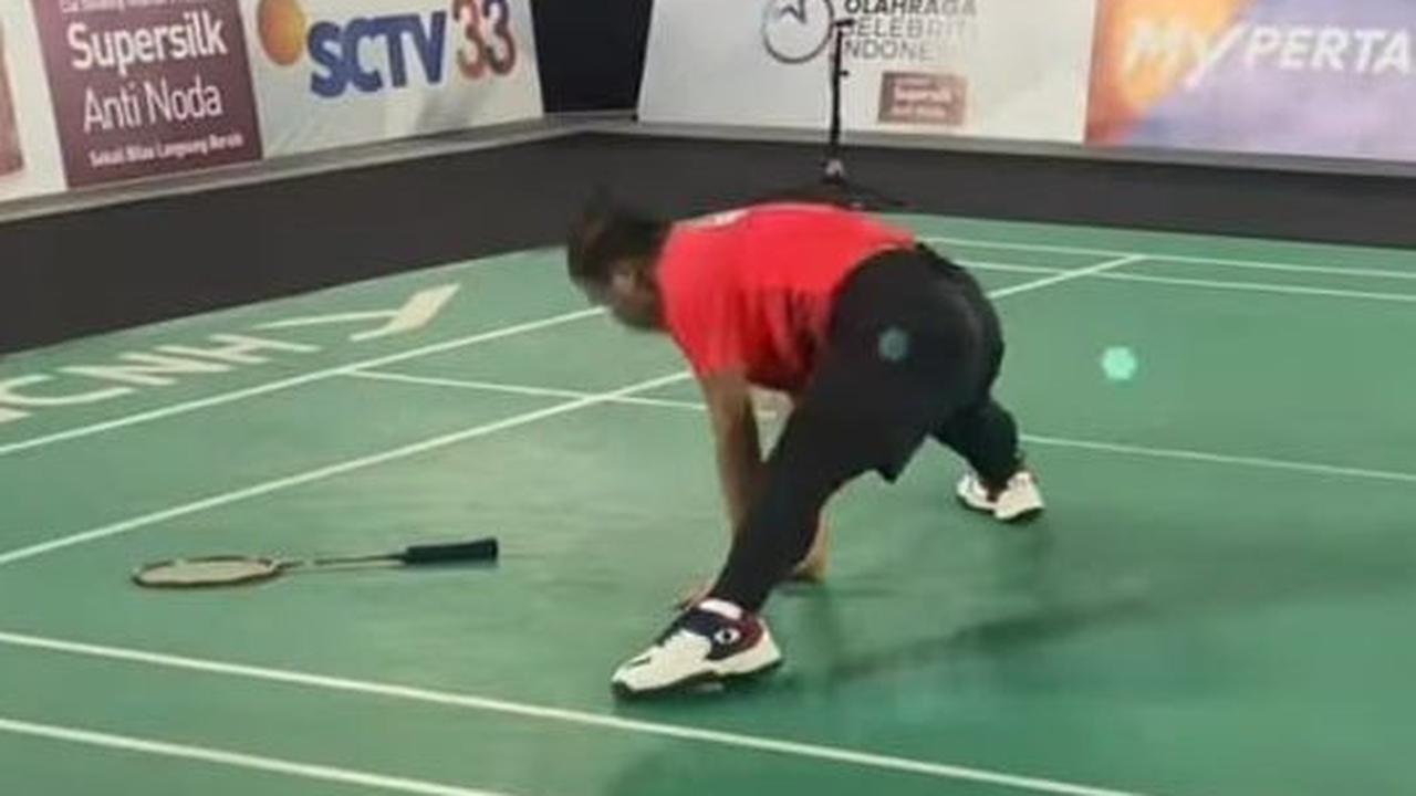 Aksi Jirayut di lapangan menuai pujian dari para netizen. Mereka mengacungi jempol Jirayut saar bertanding.