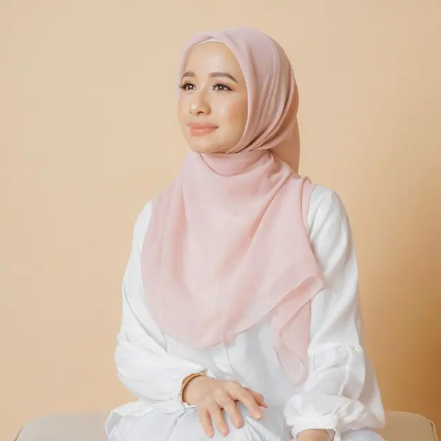 Kreasi Hijab Ala 6 Artis Ini Bisa Jadi Inspirasi Lebaran