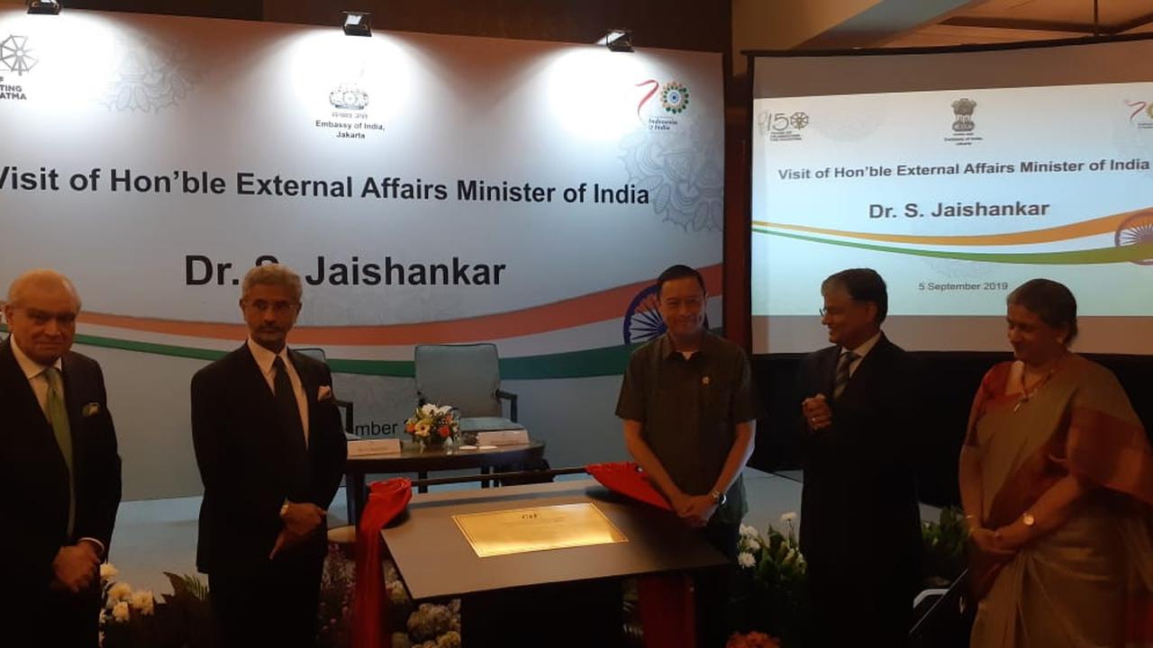 Kemenlu India dan Thomas Lembong (Rizki Akbar Hasan)