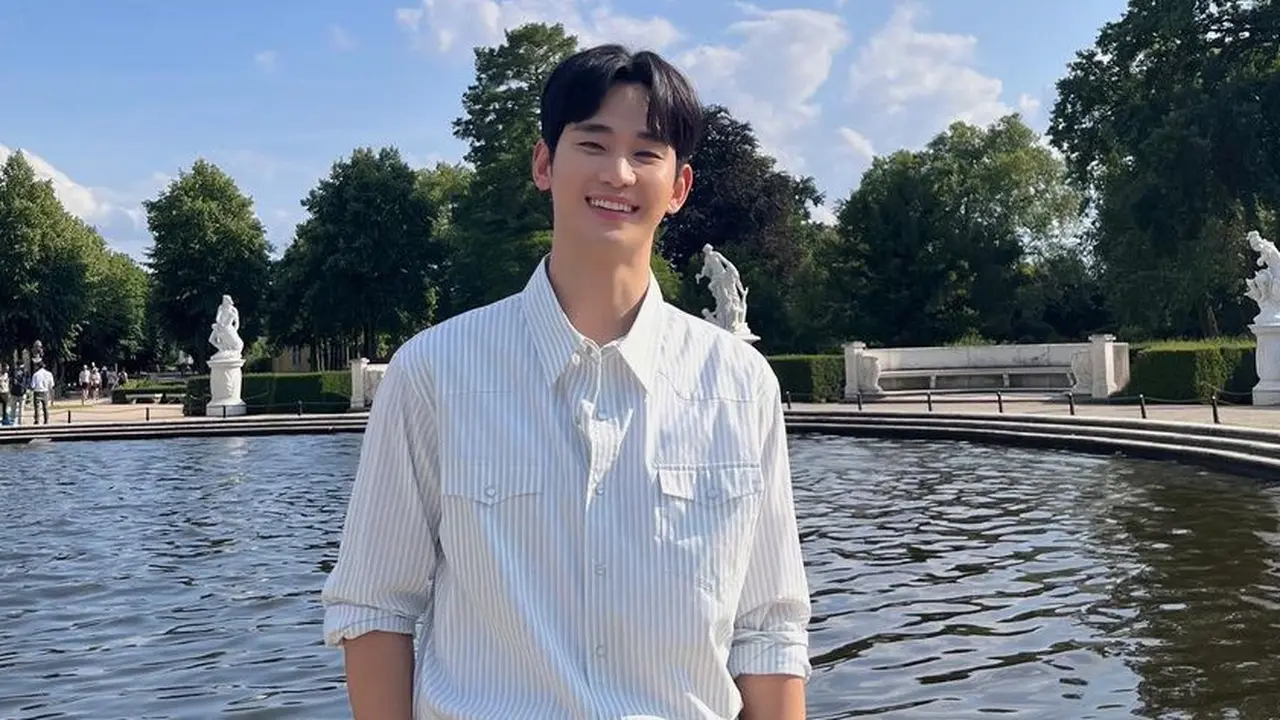 Kim Soo Hyun