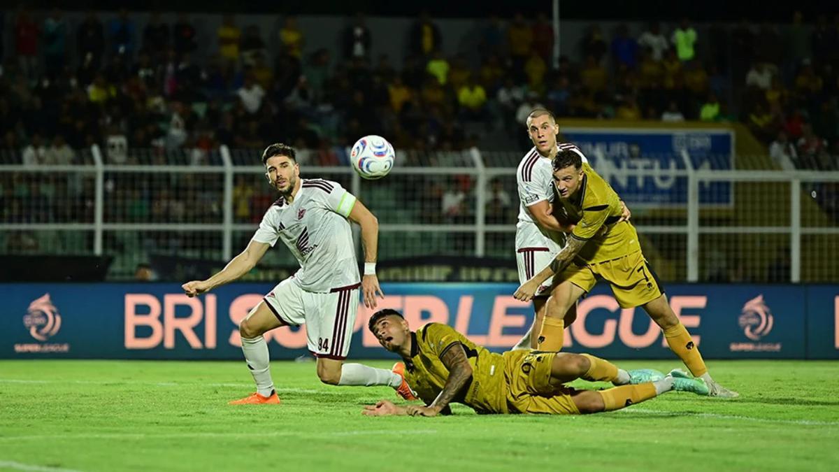 BRI Super League: Bhayangkara FC Gagal Kalahkan PSM, Oscar Bruzon Bongkar Masalah Utama Timnya