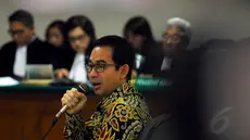 Tubagus Chaeri Wardana kembali menjalani sidang lanjut di pengadilan Tipikor. Jakarta, Senin (19/5/2014) (Liputan6.com/Miftahul Hayat)