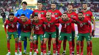 Timnas Maroko berfoto sebelum dimulainya laga babak perempatfinal Piala Dunia 2022 menghadapi Timnas Portugal di Al Thumama Stadium, Doha, Qatar, Sabtu (10/12/2022) malam WIB. (AP/Petr David Josek)