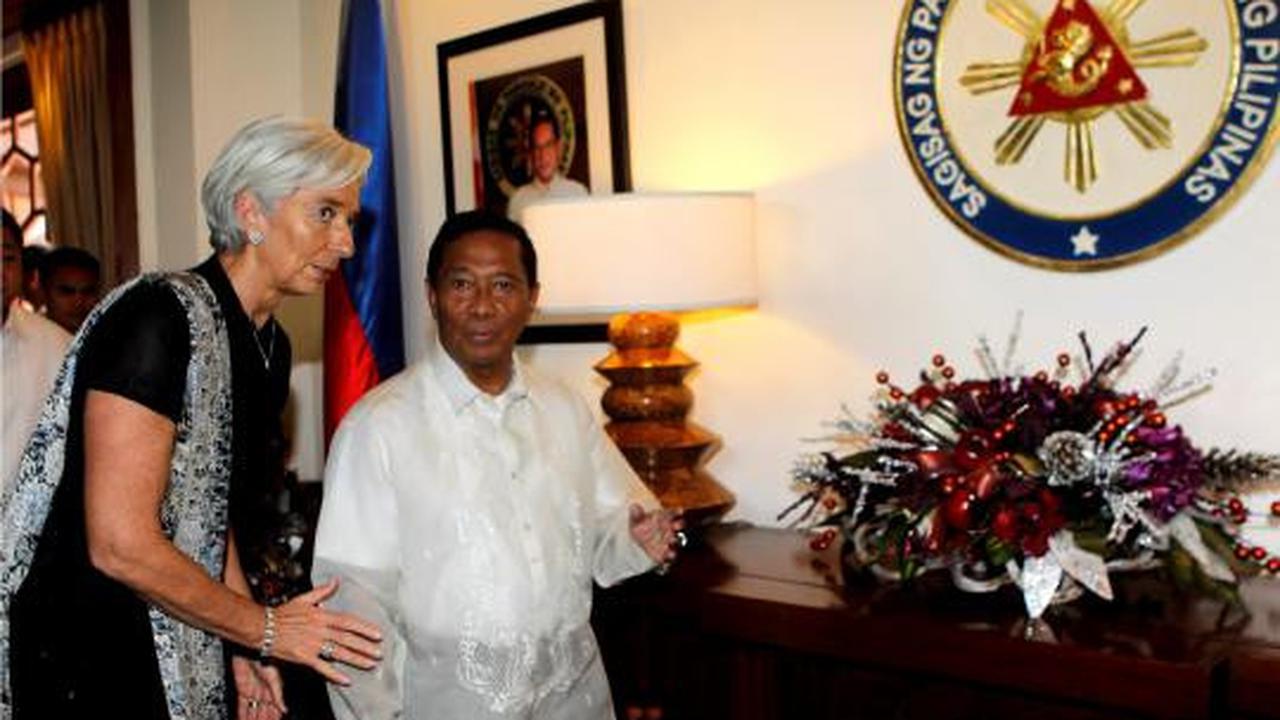 Zombie tolak kedatangan IMF di Filipina