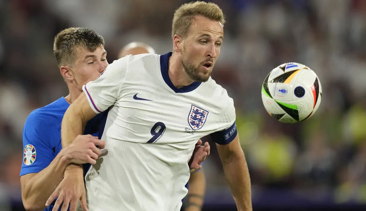 <p>Timnas Inggris hanya menambah 1 poin usai imbang 0-0 lawan Slovenia. (AP Photo/Andreea Alexandru)</p>