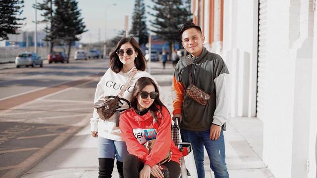 Asisten Meninggal Dunia, Ini 6 Potret Kenangan Keluarga Raffi Ahmad dan Iwang Orlon