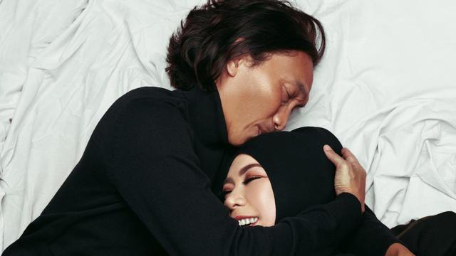 Melly Goeslaw dan Anto Hoed