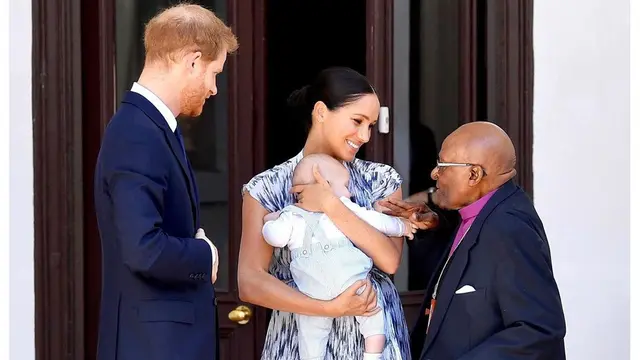 6 Gaya Pakaian Meghan Markle dalam Kunjungan ke Afrika