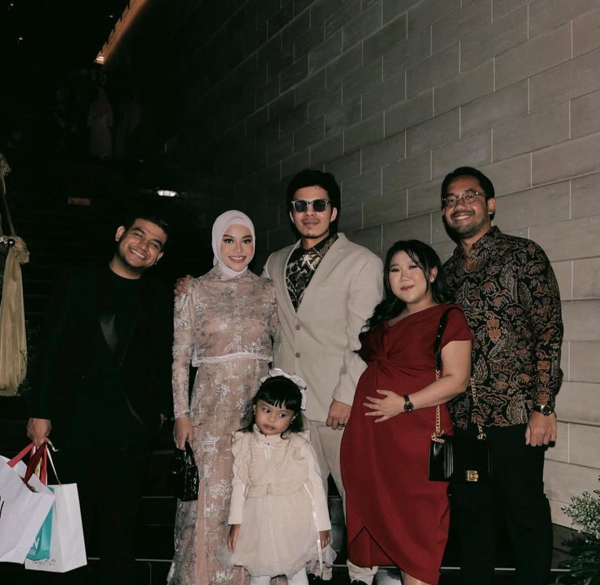 7 Potret Atta dan Aurel di Pernikahan Frans Faisal, Doa Spesial untuk Pengantin Jadi Sorotan