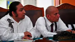 Kuasa hukum Novel Baswedan mengikuti sidang praperadilan Novel Baswedan dengan agenda pembacaan keputusan hakim di PN Jaksel, Selasa (9/6/2015).  Hakim tunggal Zuhari menolak gugatan praperadilan yang diajukan Novel Baswedan (Liputan6.com/Yoppy Renato)