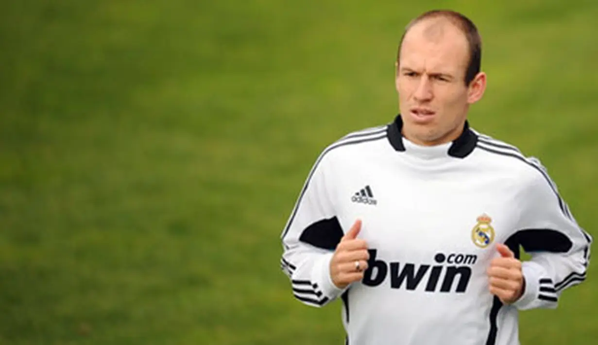 Arjen Robben  (AFP PHOTO/PIERRE-PHILIPPE MARCOU )