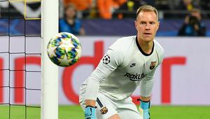 Marc-Andre ter Stegen. Kiper asal Jerman berusia 29 tahun ini kini memasuki musim ke-8 bersama Barcelona. Ia didatangkan dari Borussia Moenchengladbach pada awal musim 2014/2015. Total telah tampil dalam 278 laga di semua kompetisi. (Foto: AFP/John MacDougall)