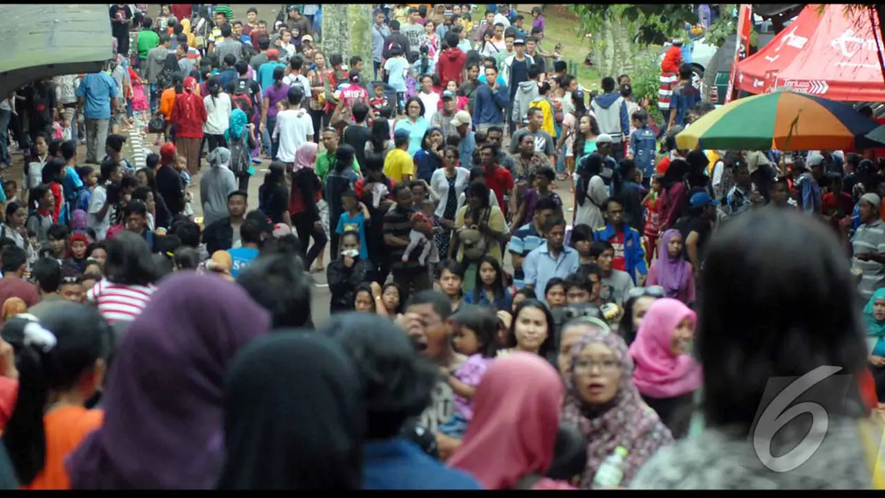 Pengunjung Ragunan Membludak Dua Kali Lipat