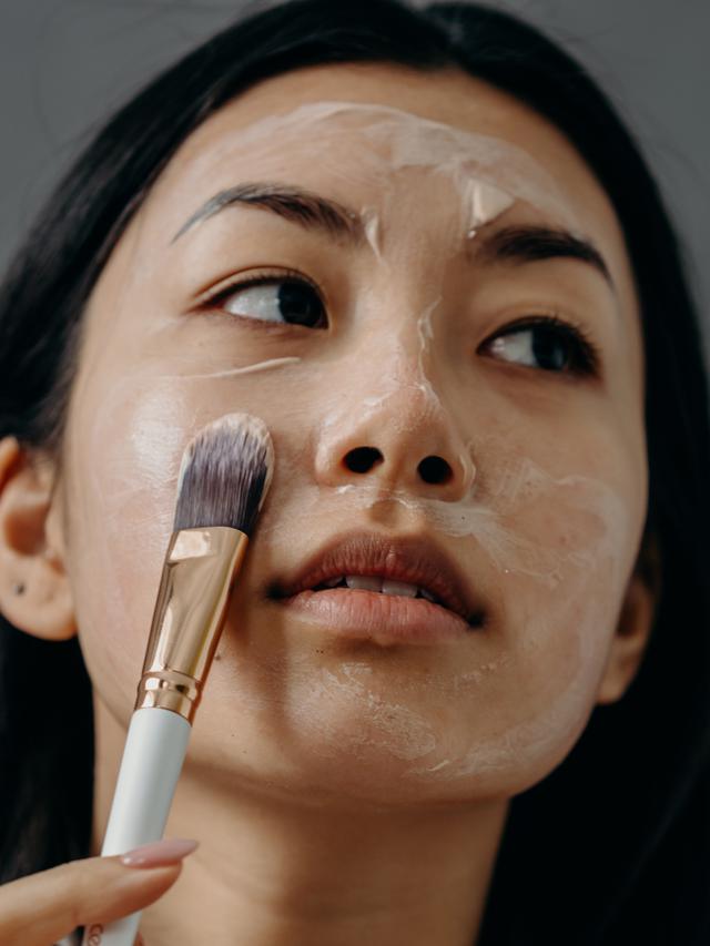 Tips Skincare Rountine Untuk Perempuan Usia 30-an Sehingga Tetap Awet Muda