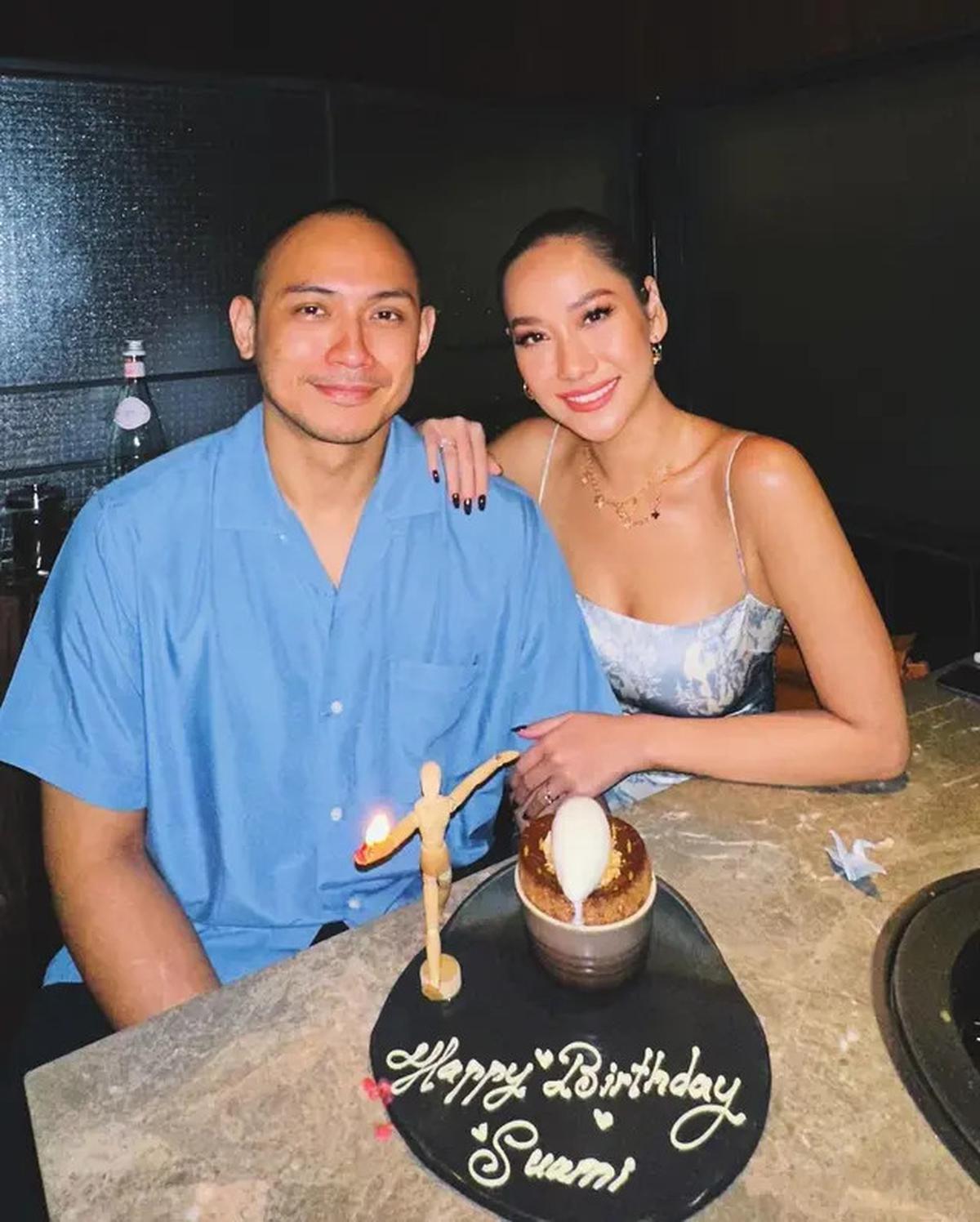 6 Potret Dinner Romantis BCL dan Tiko Aryawardhana Selama Setahun hingga Anniversary