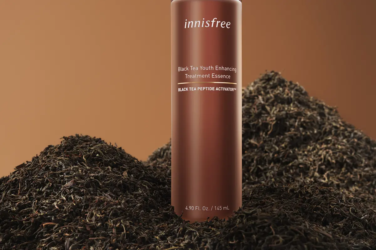 Innisfree Black Tea Youth Enhancing Essence