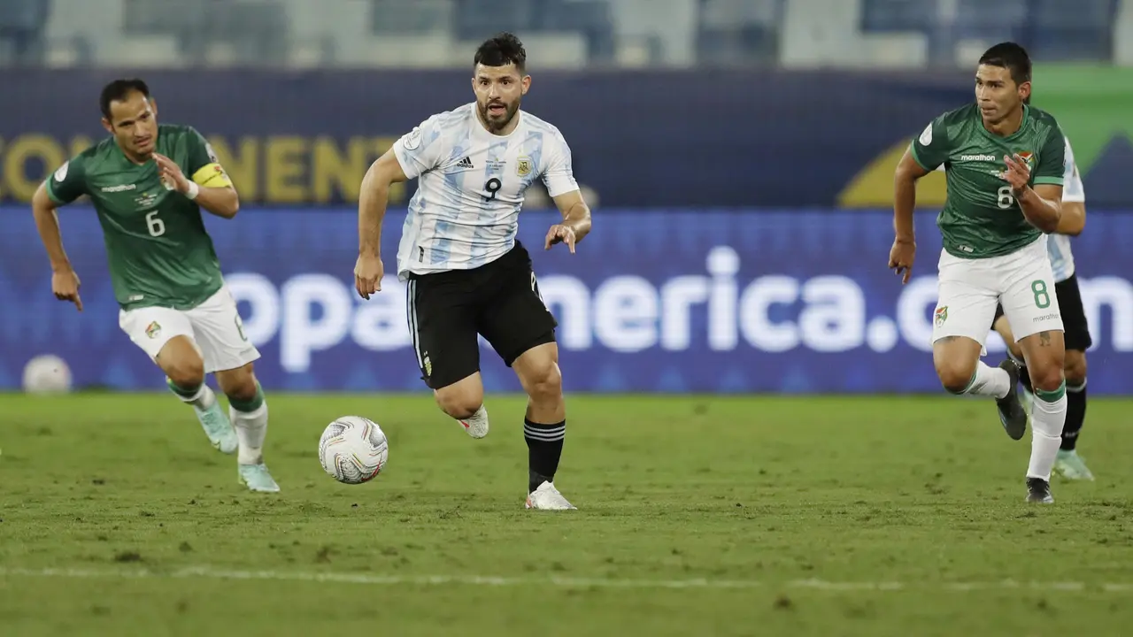 Foto Copa America: Lionel Messi Borong Dua Gol, Argentina Gilas Bolivia