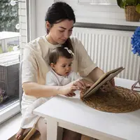 Gaya parenting yang fokus untuk merespons dengan cepat dan tepat terhadap kebutuhan anak. (Foto/Dok: freepik.com