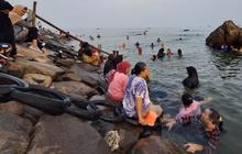 Mengunjungi Pantai Boom yang Unik di Lampung Selatan, Bisa Terapi Air Panas di Pinggir Laut