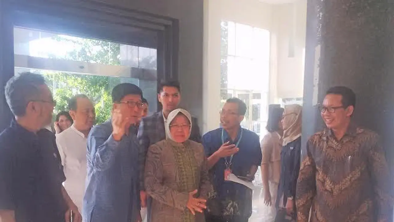 Emtek Goes to Campus Unair