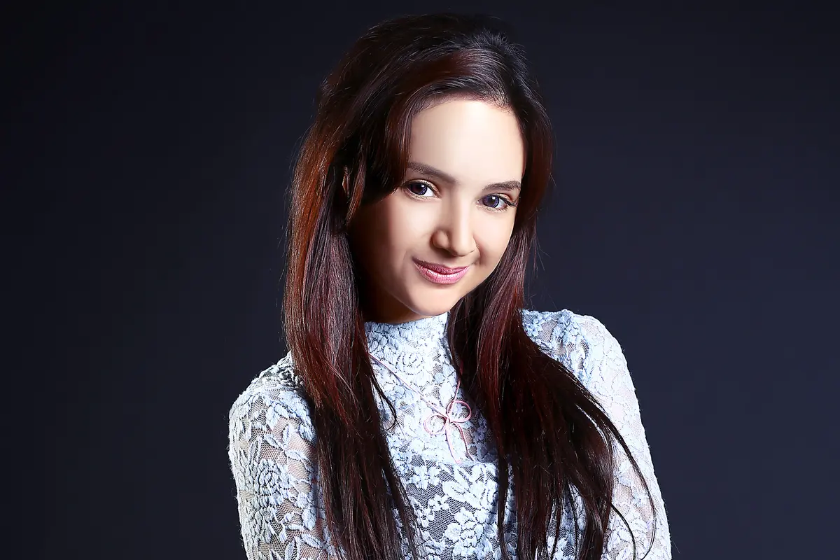 [Bintang] Eksklusif Angelica Simperler