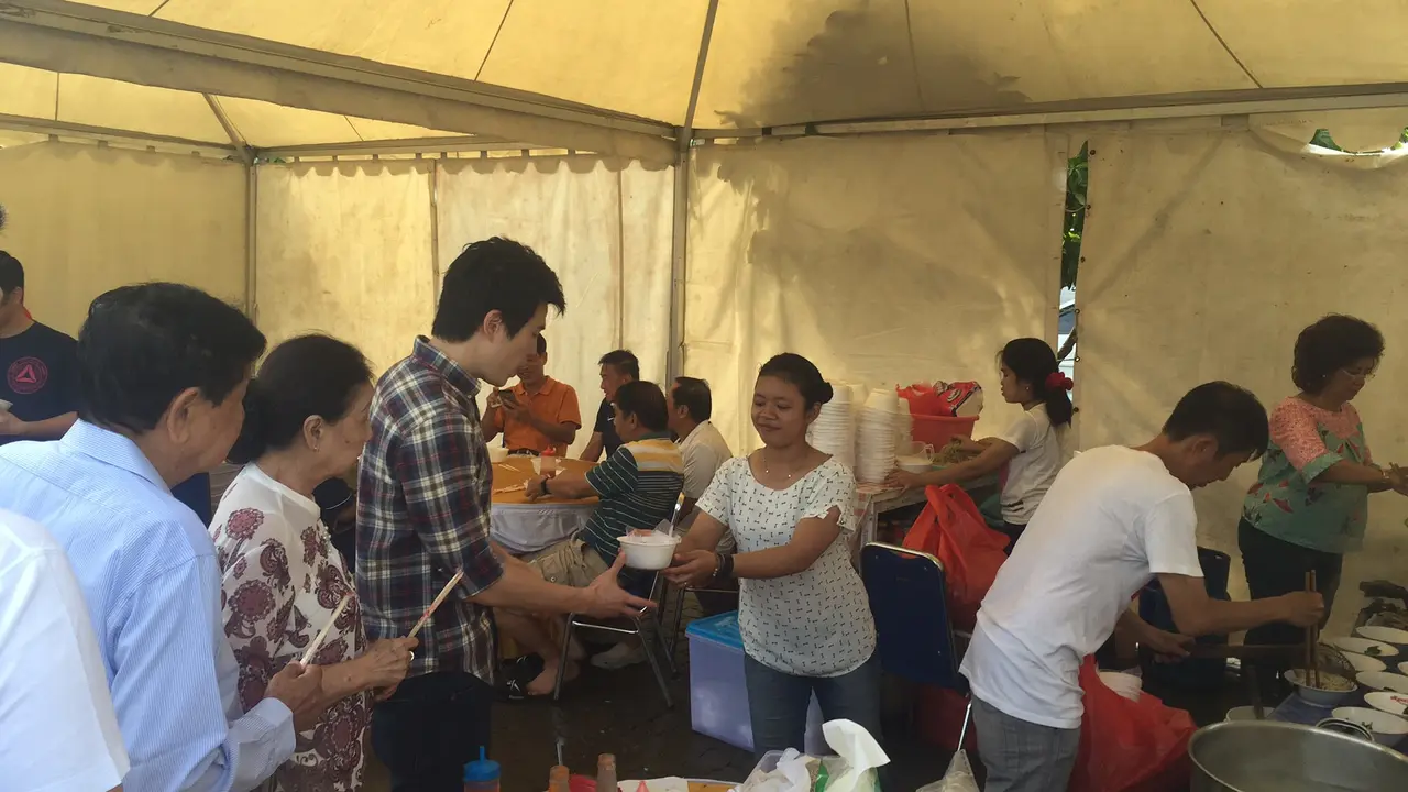 Mi Ayam Gratis Dibagikan di TPS Kompleks Rumah Ahok
