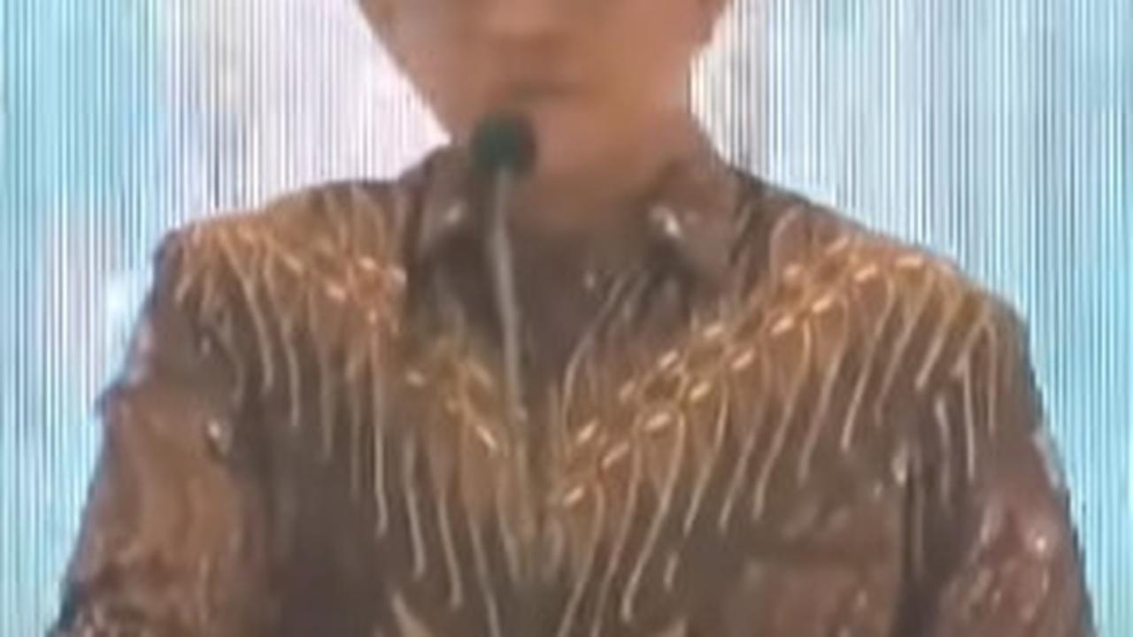 Kocak Mantan Kapolri Lempar 'Jokes Bapak-Bapak' saat Pidato