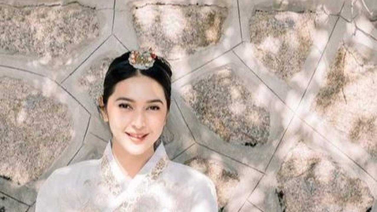 Potret Cantik 5 Seleb Indo Pakai Hanbok Korea, Banjir Pujian Netizen