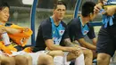 Penyerang Sagan Tosum Fernando Torres berada di bangku cadangan sebelum pertandingan melawan Vegalta Sendai di J-League di Tosu, prefektur Saga, Jepang, (22/7).  (AFP Photo/Jiji Press)