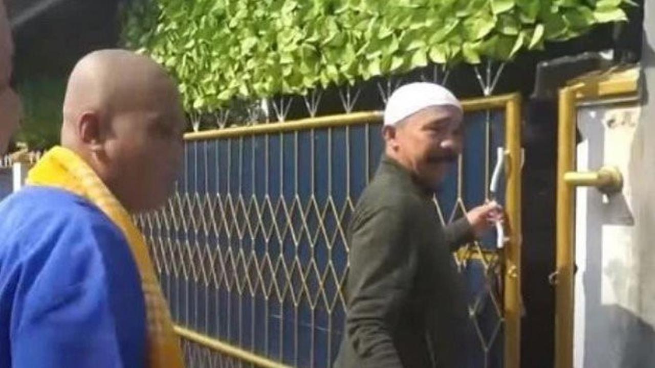 9 Artis Indonesia Tinggal di Rumah Dalam Gang, Sederhana, Nyaman, dan Dekat Tetangga