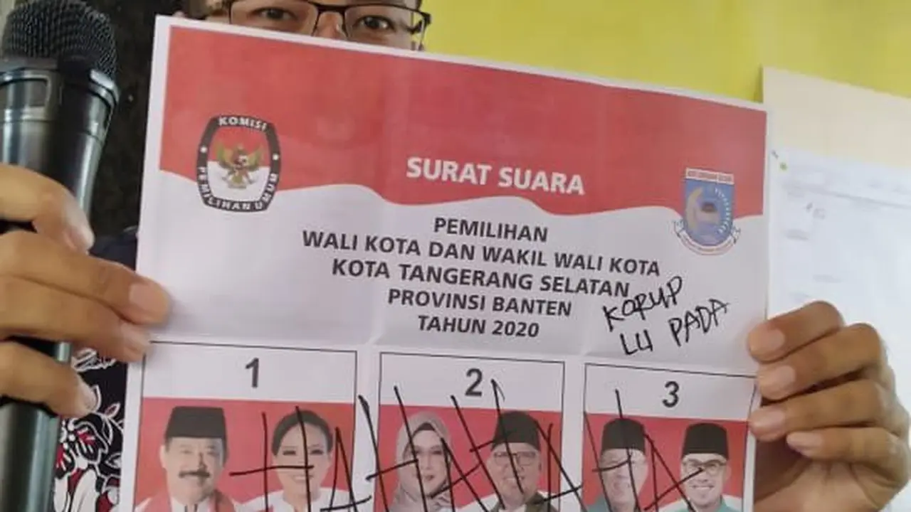 Unggahan Surat Suara Yang Ramai Di Medsos. (Kamis, 10/12/2020). (Medsos)
