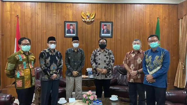 Sambangi Menag, Ahmadiyah Dukung Moderasi Beragama di Indonesia.
