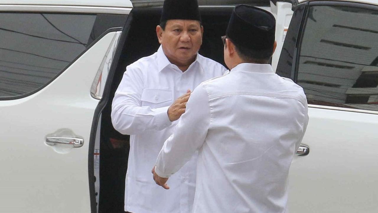 Muzani mengambil contoh saat pergantian kepemimpinan dari Presiden kelima RI Megawati Soekarnoputri ke Presiden keenam RI Susilo Bambang Yudhoyono.&nbsp;