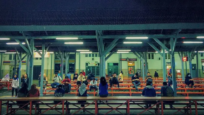 [Bintang] Ilustrasi Masyarakat Indonesia