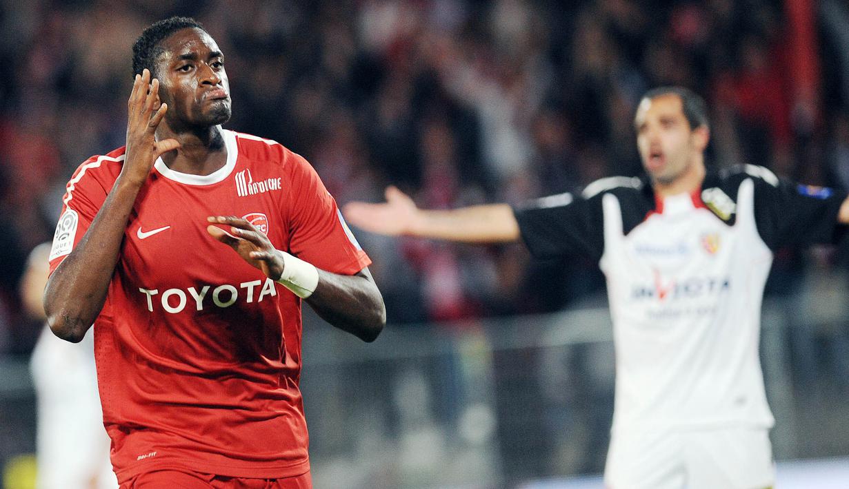 Selain itu, Samassa juga pernah bermain di Italia bergabung dengan Chievo Verona dan Delfino Pescara. (Foto: AFP/Francois Lo Fresti