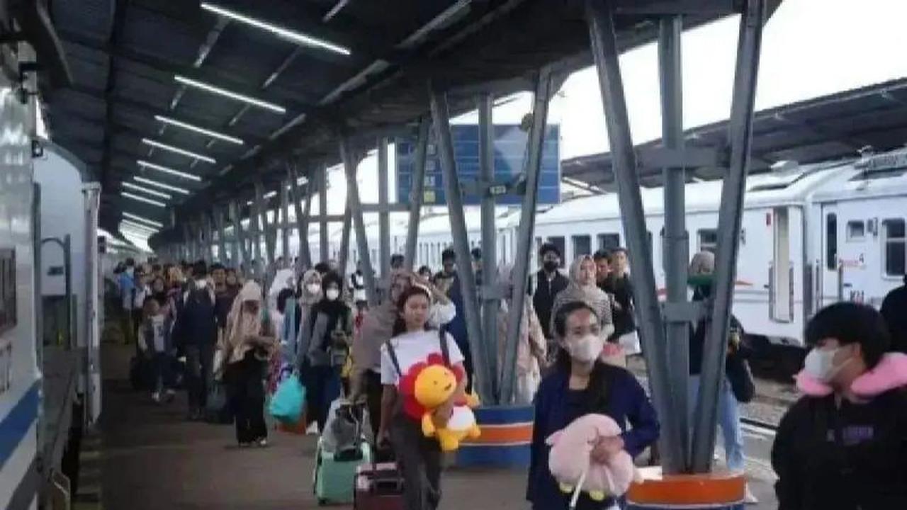 KAI Palembang Siapkan 17.980 Kursi Tambahan untuk Penuhi Lonjakan Penumpang Libur Paskah 2026