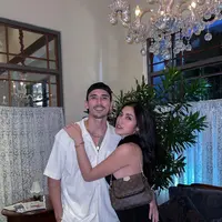 Dalam menghadapi kasus dugaan penipuan yang menimpa Jessica, Vincent selalu ada di samping sang istri. Keduanya kini menempuh jalur hukum untuk menyelesaikan masalah ini. (Instagram/inijedar)