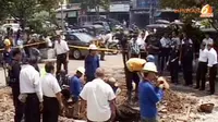 [VIDEO] Ledakan Kabel Bawah Tanah PLN Diduga Akibat Korsleting