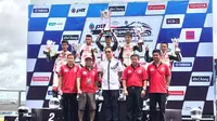 Pebalap binaan PT Astra Honda Motor (AHM) dua kali mengibarkan bendera Merah Putih pada gelaran seri ketiga Thailand Talent Cup, Sabtu-Minggu (16-17/9/2017). (Astra Honda Motor)