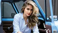 Cinta Laura Akui Pacaran dengan Frank Garcia?