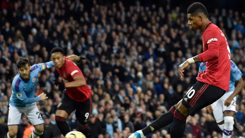 MU Bungkam Manchester City 2-1 di Etihad Stadium