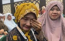 Tangis Haru Hj Jumariah Si Ikon Haji Global 2026, Baru Tiba di Tanah Air Ingin Balik Lagi ke Tanah Suci