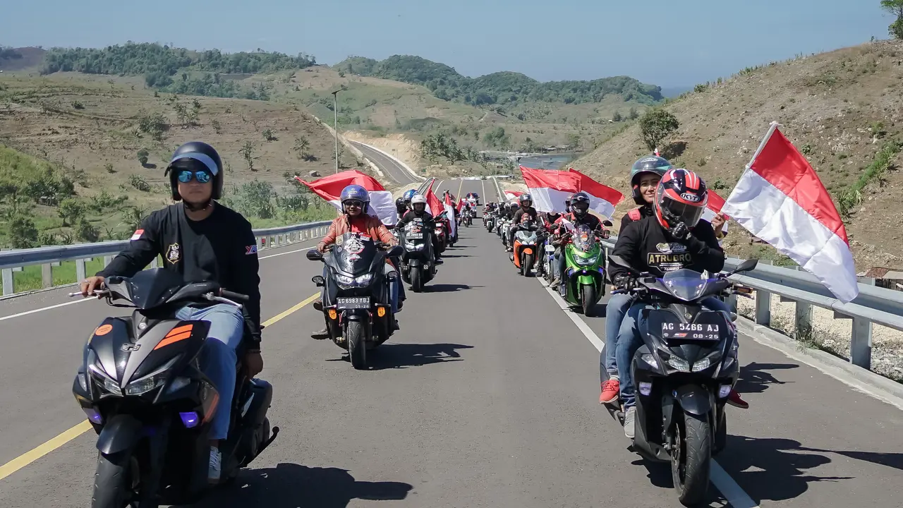 Peringati HUT ke-79 Kemerdekaan RI, Komunitas Yamaha Touring dari Tulungagung ke Pantai Sine (ist)