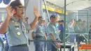 Citizen6, Cirebon: Para perwira tinggi sedang melakukan persiapan untuk lomba menembak, dalam rangka Hardikal ke-65 di Lap. Tembak Kodikmar Kobangdikal, Gunungsari, Senin (25/4). (Pengirim: Mayor Laut Rohman Arif, S.Sos)