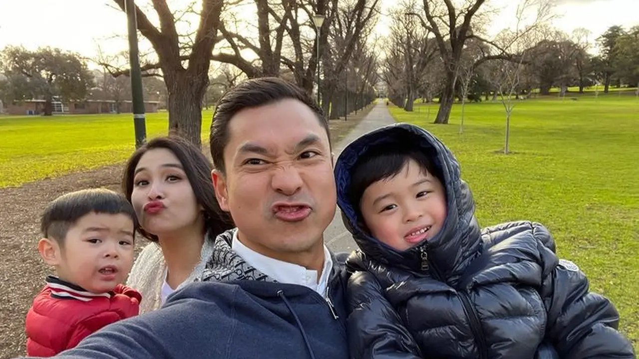Bersama Mertua, Ini 6 Potret Sandra Dewi Liburan ke Australia