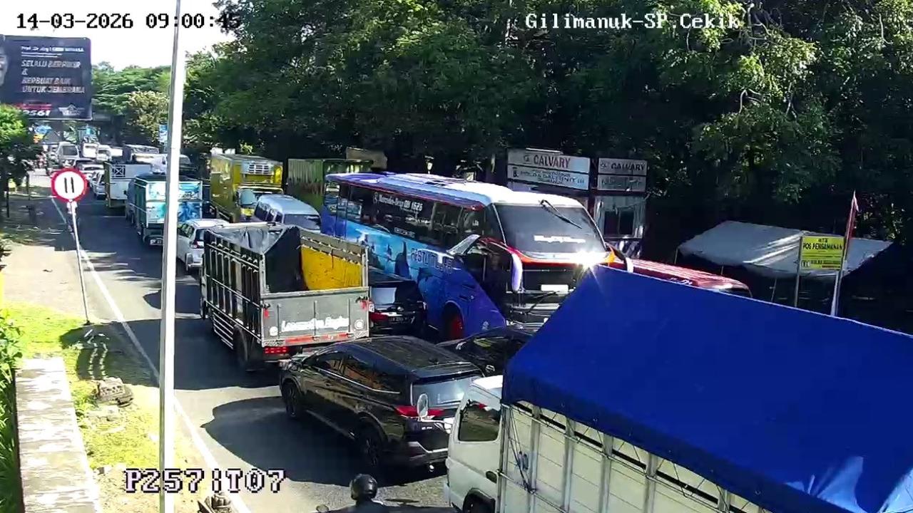 Urai Antrean Pemudik di Pelabuhan Gilimanuk Capai 10 Kilometer