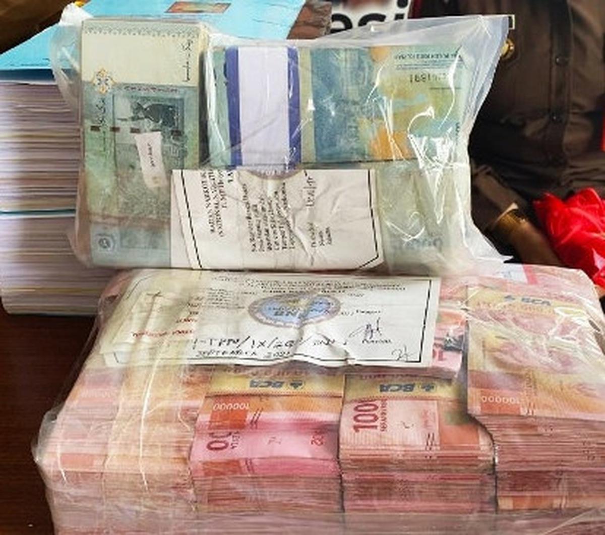 "Tapi prinsipnya silakan saja diperiksa, kami serahkan pada mekanisme hukum dan kami siap bekerja sama dengan aparat penegak hukum guna memproses perkara ini," ujarnya.