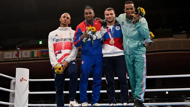 Petinju Inggris Tolak Kalungi Medali Perak Olimpiade Tokyo 2020 Usai Kalah di Final